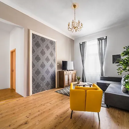 Nyar 3 Bedroom Centre Entire Apartment *